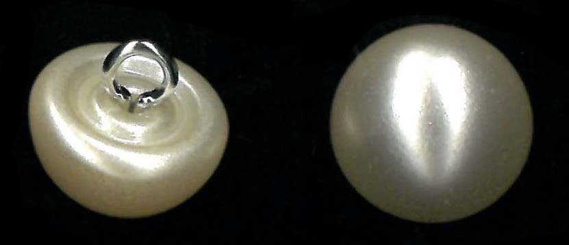 HALF ROUND PEARL BUTTON - SIZE 13 - CHAMP